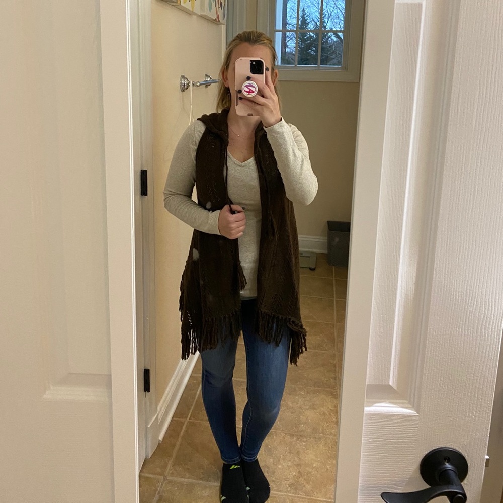 Cute knitted brown fringe vest